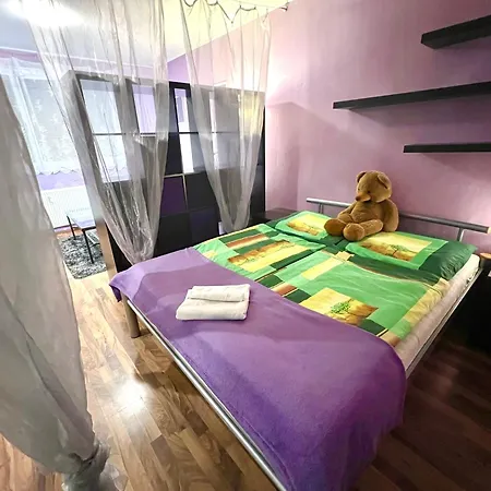 Violet With Double Bed